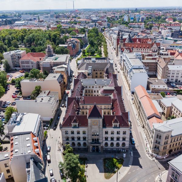 Bildbeschreibung: Luftaufnahme von der PV-Anlage am Hansering 19