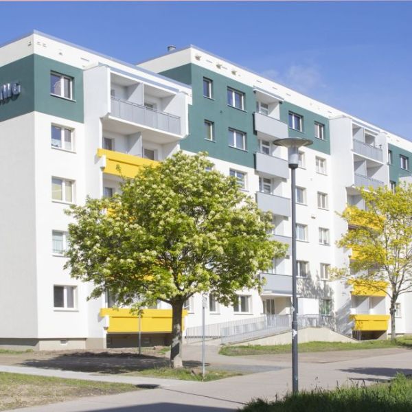 Bildbeschreibung: Außenansicht des Hauses Kreuzerstraße 10/11